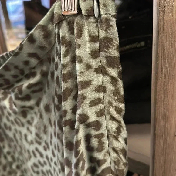 J JILL Animal Print A-Line Midi Skirt size Small - Picture 7 of 9